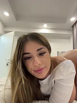 Онлайн чат XXX IsabellaEtthan