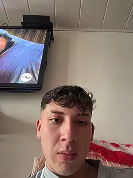 OLIVER_K live XXX chat