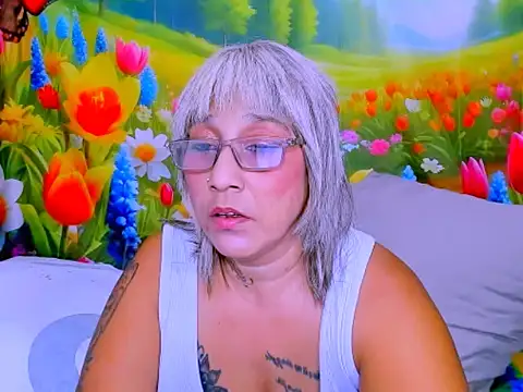 XXX chat uživo modela indianroxy