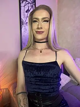 Alana_Stone Adlı Modelin Canlı XXX Sohbeti