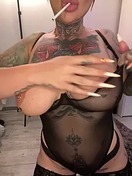 krysstal003 Adlı Modelin Web Kamerası Şovu