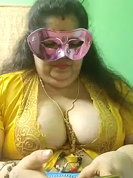 tamilthanushri's Live XXX Chat
