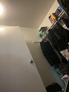 XXX chat uživo modela wishuhope4