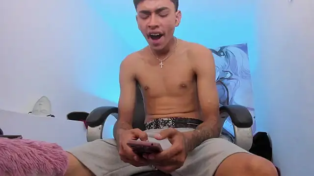 Tyger_Boyy live XXX chat