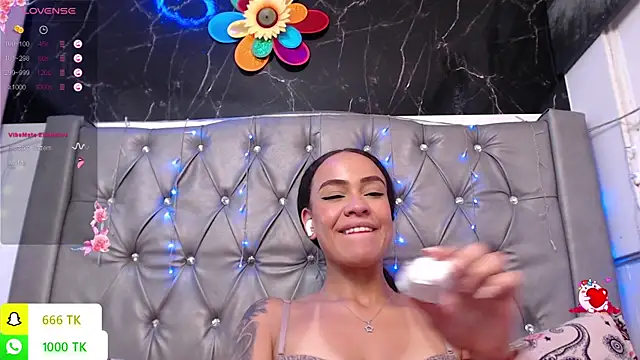 LAILAGUMMY's Live XXX Chat