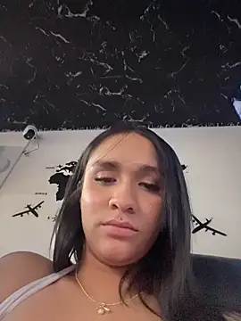 Isabella-Teen Chat XXX live