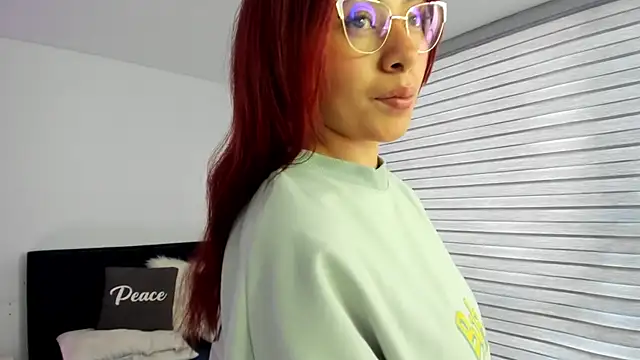 Chat +18 de melanie_roux__ ao vivo