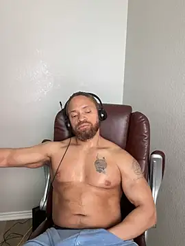 Fathero1time's Live XXX Chat