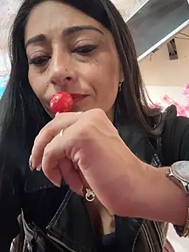 Chat XXX en directo de IsabellaMariet