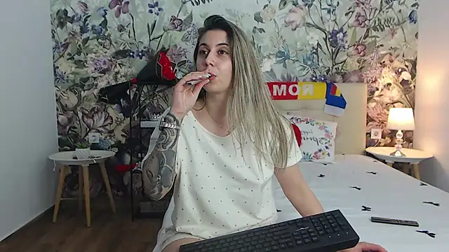 Chatroom XXX en direct de RoseDiamond06