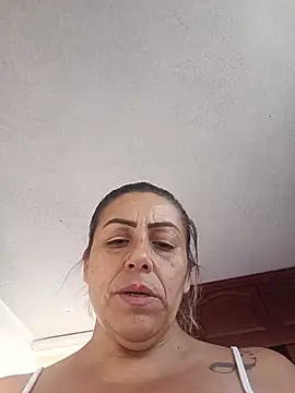maynor_1998's Live XXX Chat