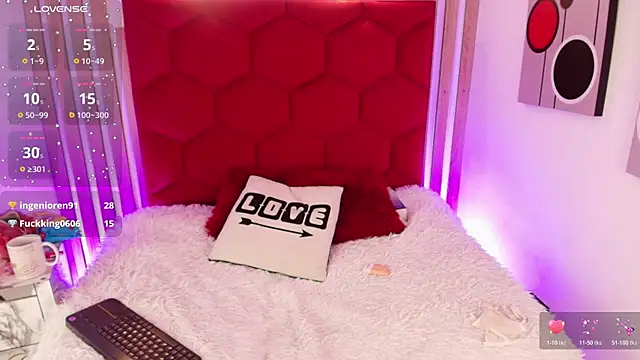 MiaGinger_ Live XXX-chat