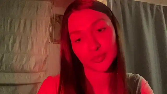 Živý XXX chat Nolenne