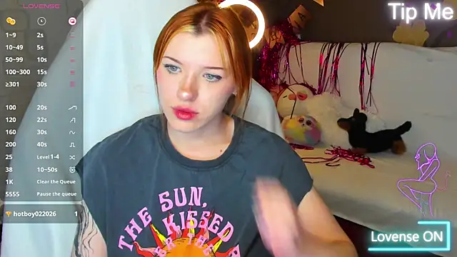 Chat +18 de MeganNewCat ao vivo