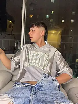 OLIVER_K – Naživo XXX chat