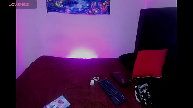 Chat XXX en directo de lunaa_rayy420