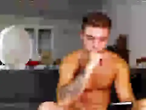 Elkafit28's Live XXX Chat