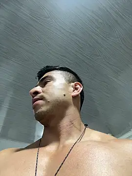 Chris_Clarck Live XXX-Chat