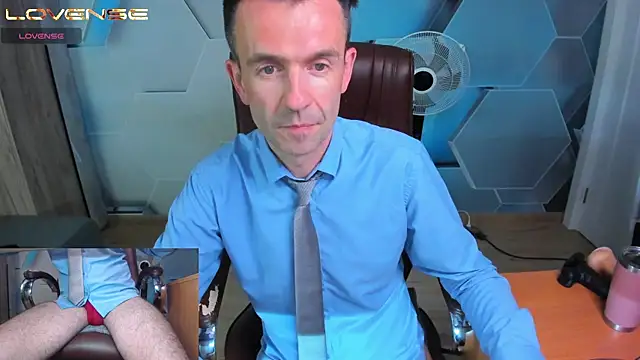 SteveTiger's Live XXX Chat