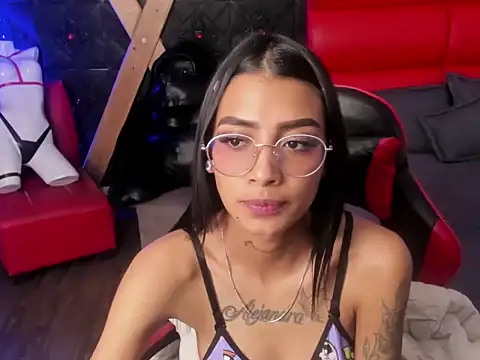 KarlaSlutSkinny__'s Live XXX Chat