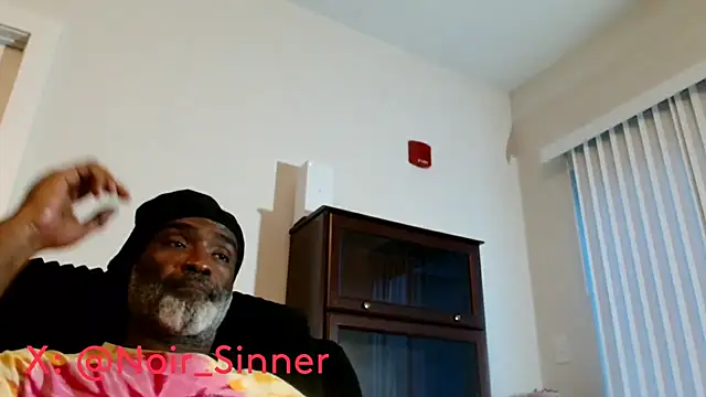 Онлайн чат XXX sinnernoir