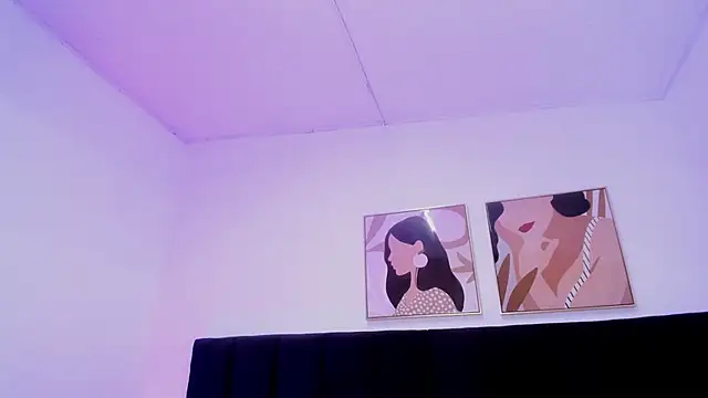 XXX chat uživo modela dullce77