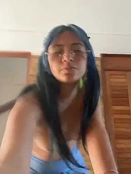 lynn9000's Live XXX Chat