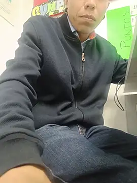 XXX chat uživo modela WedgingClinker