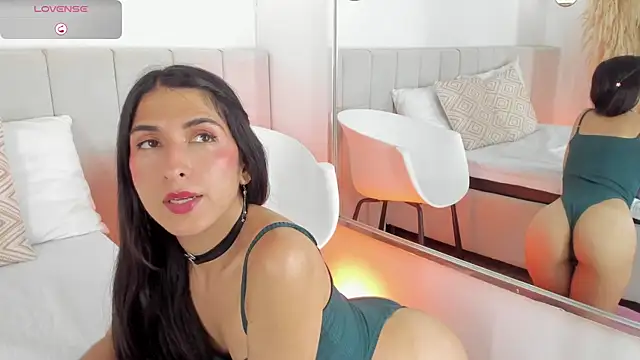 Онлайн чат XXX SensuallJenn
