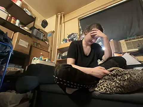 Snowbunnycake_131's Live XXX Chat