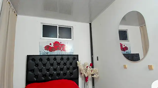 pinky_f00xn Live XXX chat
