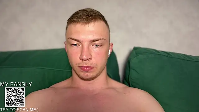 iron__chap Chat XXX in diretta
