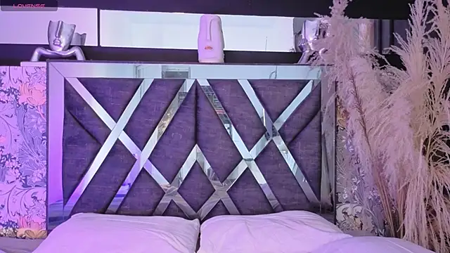 XXX chat uživo modela megan_lenon