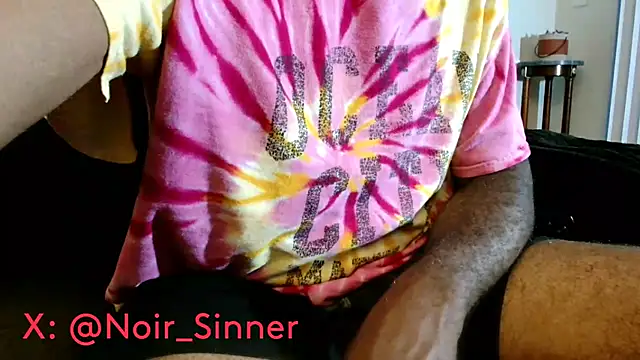 צ'אט XXX בשידור חי של sinnernoir