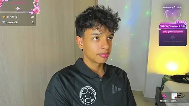 Maxfrost1 Live XXX Chat