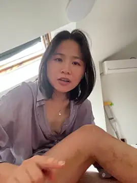 Iridessa-'s Live XXX Chat