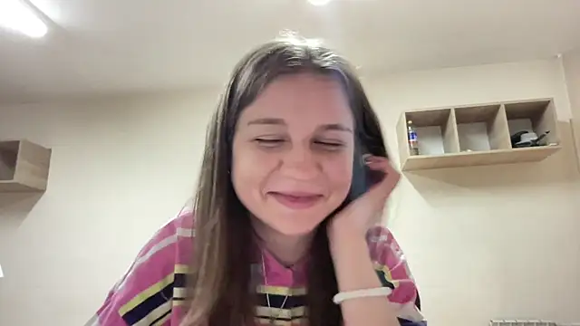 Živý XXX chat HwaTrippel