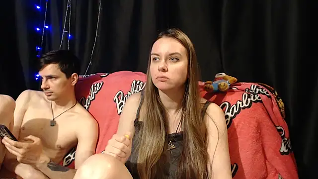 Chat +18 de Milana69 ao vivo