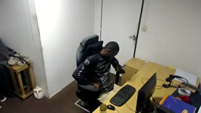 Mastertopdome Pertunjukan Webcam