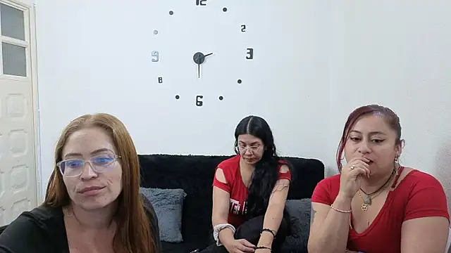 lesb_milf's Live XXX Chat