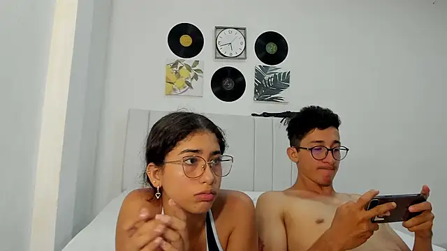 Chat +18 de alanandtifany ao vivo