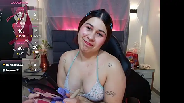 Živý XXX chat Inari_Joness