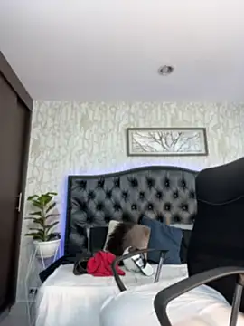 Chat +18 de Lander_Cruz ao vivo