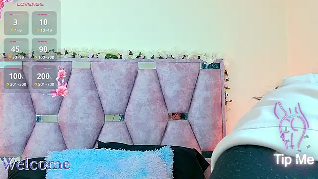 iris_mandarinne_'s Live XXX Chat