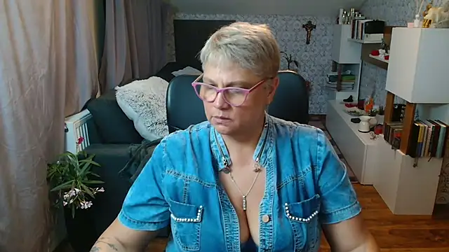 Živý XXX chat bigtits4you