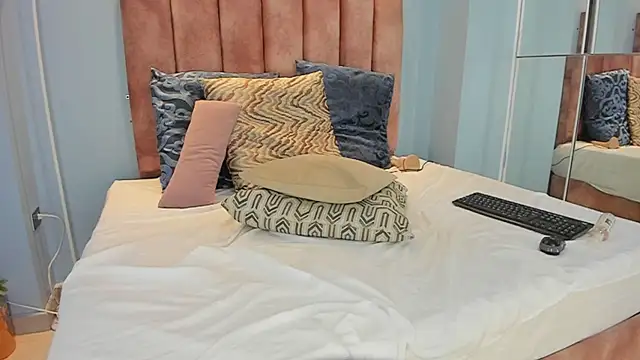 Živý XXX chat lou_rosse_