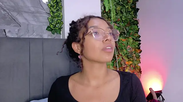 XXX chat uživo modela angeline_scot