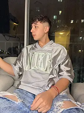 OLIVER_K live XXX chat