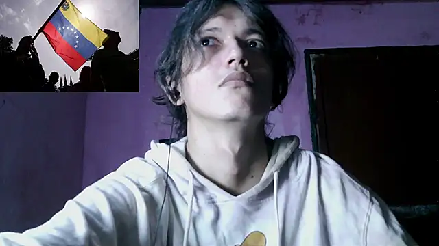 cherryuwu's Live XXX Chat