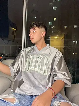 OLIVER_K Live XXX-chat